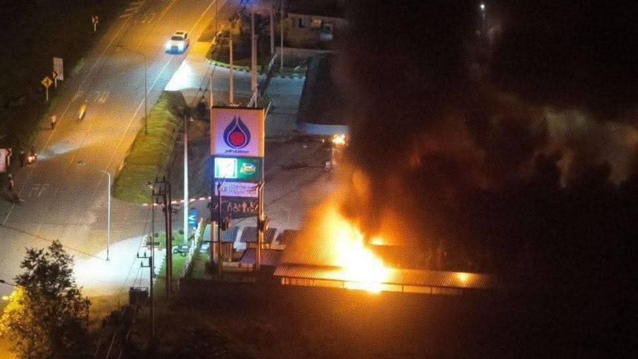 紧急：三府边境地区三个省的11个加油站爆炸事件：北大年、也拉、陶公