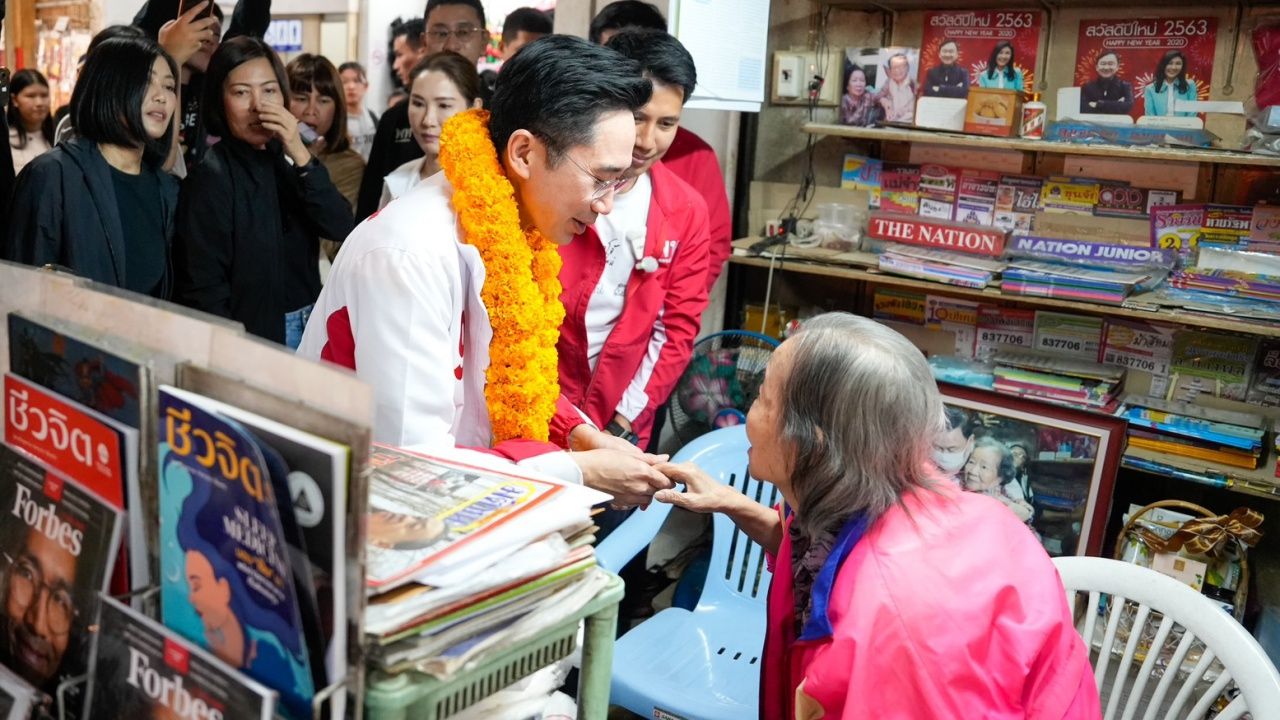 “德尔教授” 走访卡德洛昂 市场摊贩赞如父亲 推动70:30政策振兴经济