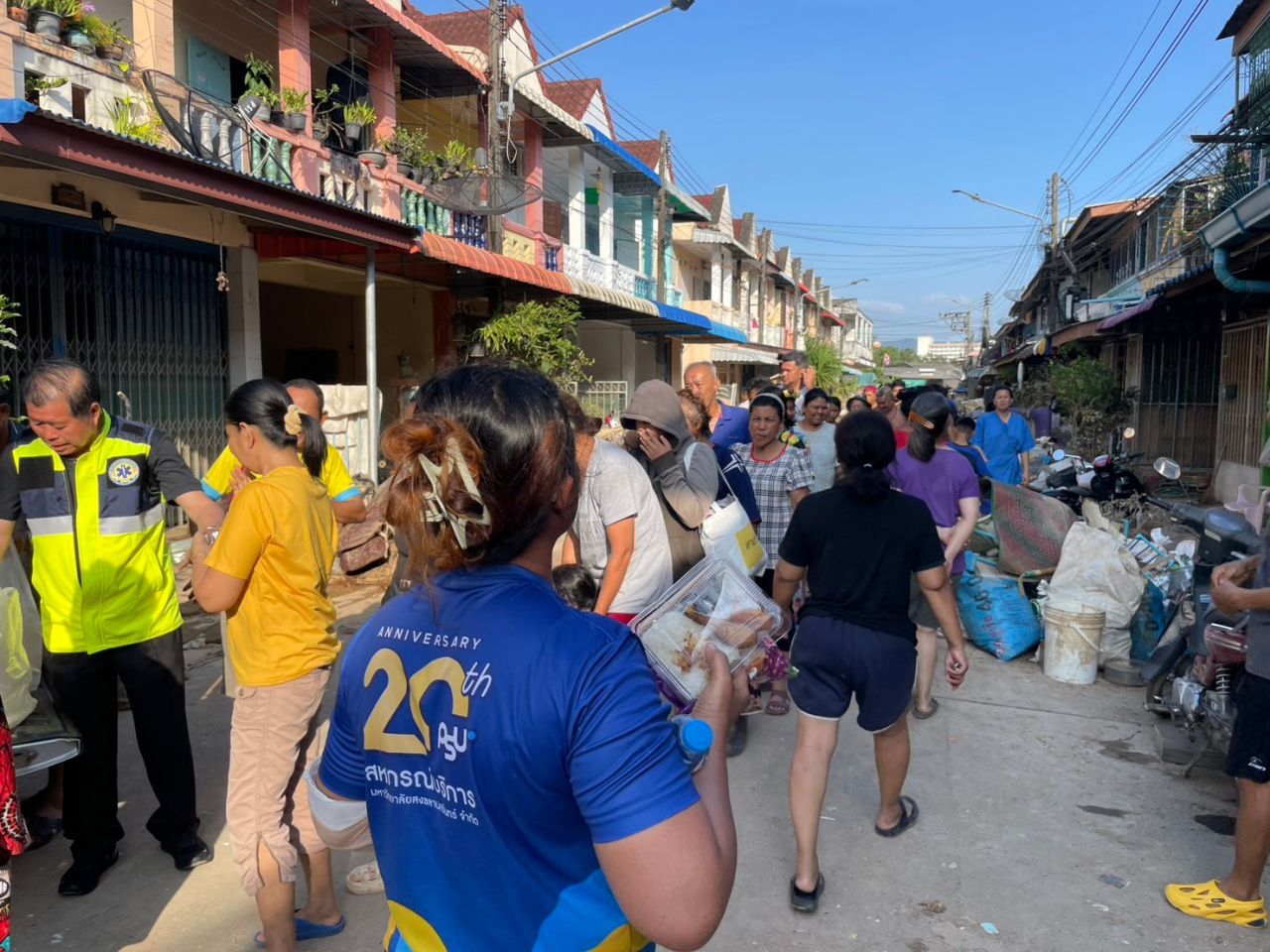 “尼蓬-萨恩佩”持续援助灾民，提出三项恢复措施振兴民生城市经济