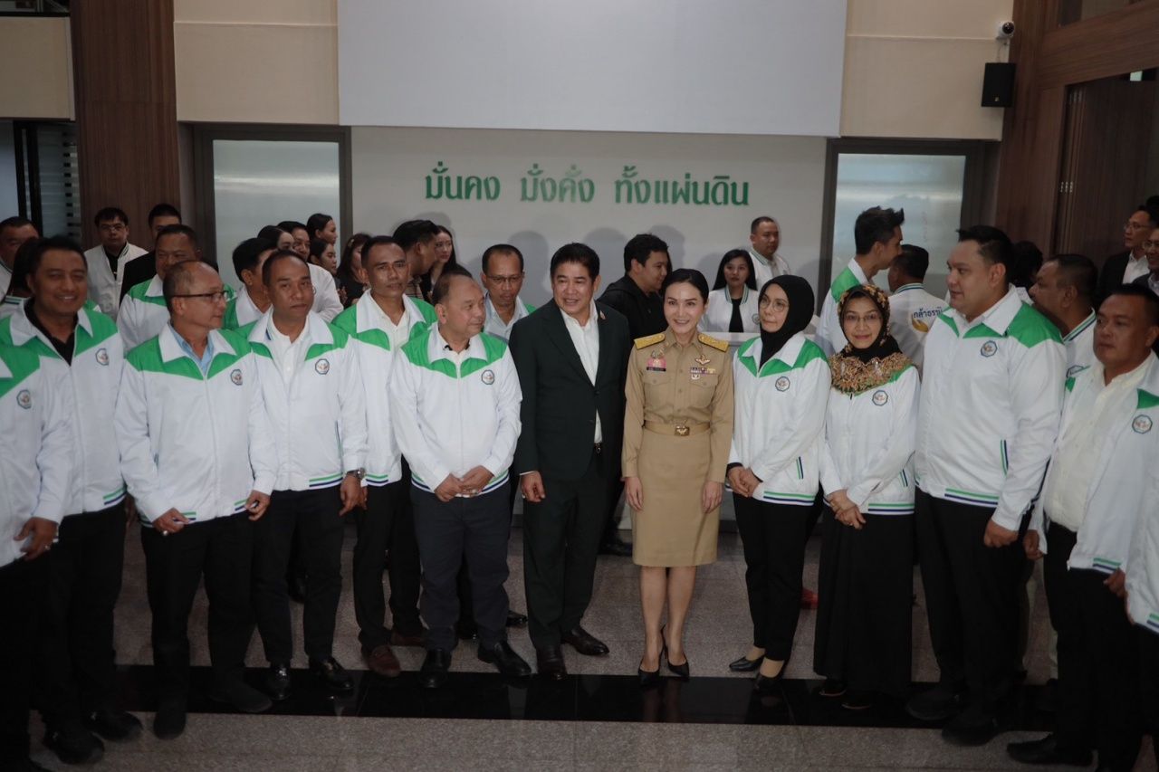 勇敢党推出南部边境省议员候选人“Chonnapat”与妻子同行，预计12月25日全部揭晓