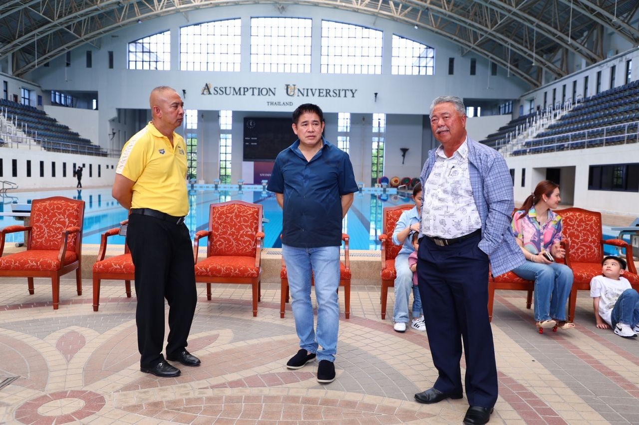 新任水上运动协会会长探望训练运动员，强调今后无预算问题