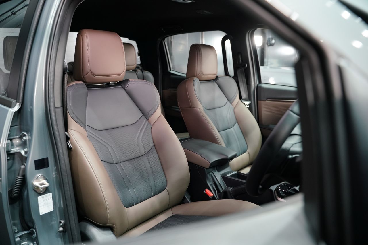Isuzu D-Max V-Cross 2025 全新外观，配备先进的 EPS 转向系统