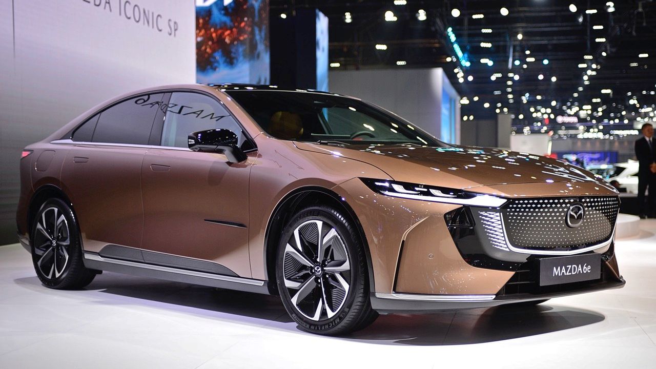 马自达将在 2025 泰国国际车展上首次开放预订全电动马自达6e电动车