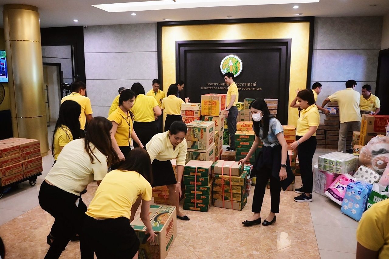 农业部发放捐赠物资以帮助受泰柬边界局势影响的人