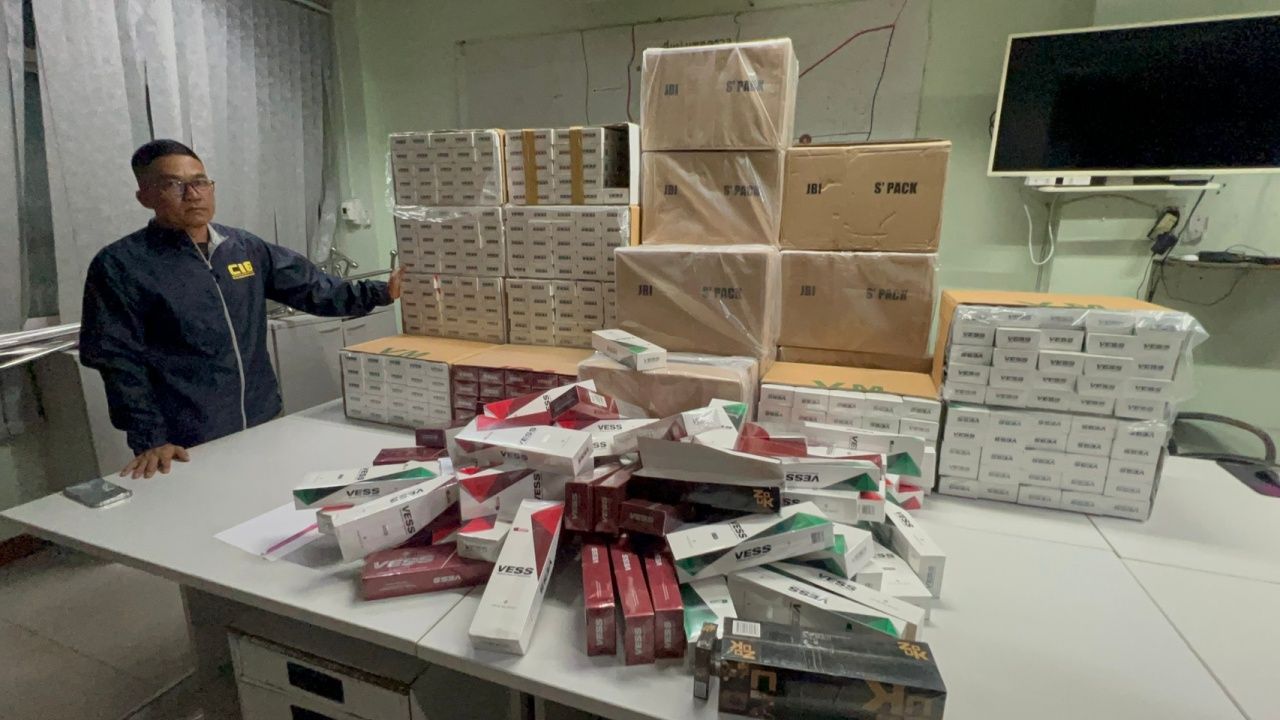 警方在合艾查获价值超过500万的电子烟和非法香烟