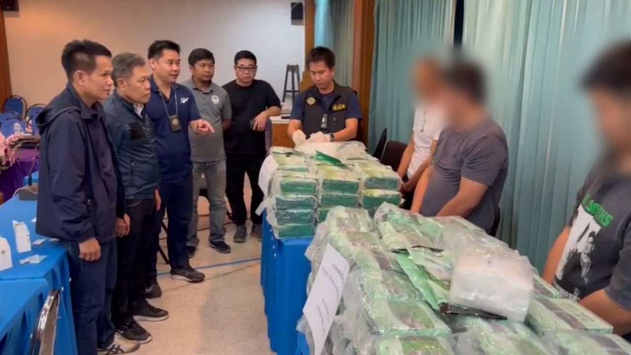 抓获清莱大型贩毒网络的4名嫌疑犯，缴获冰毒和氯胺酮共计240公斤