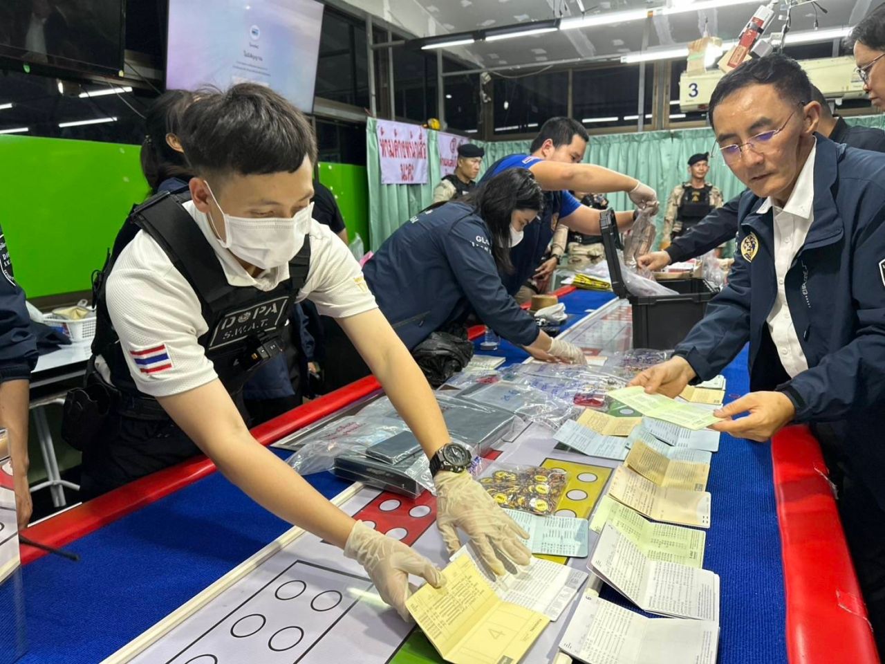 内政部长率团队开展“狮子征服行动”围剿传奇的廊曼赌场