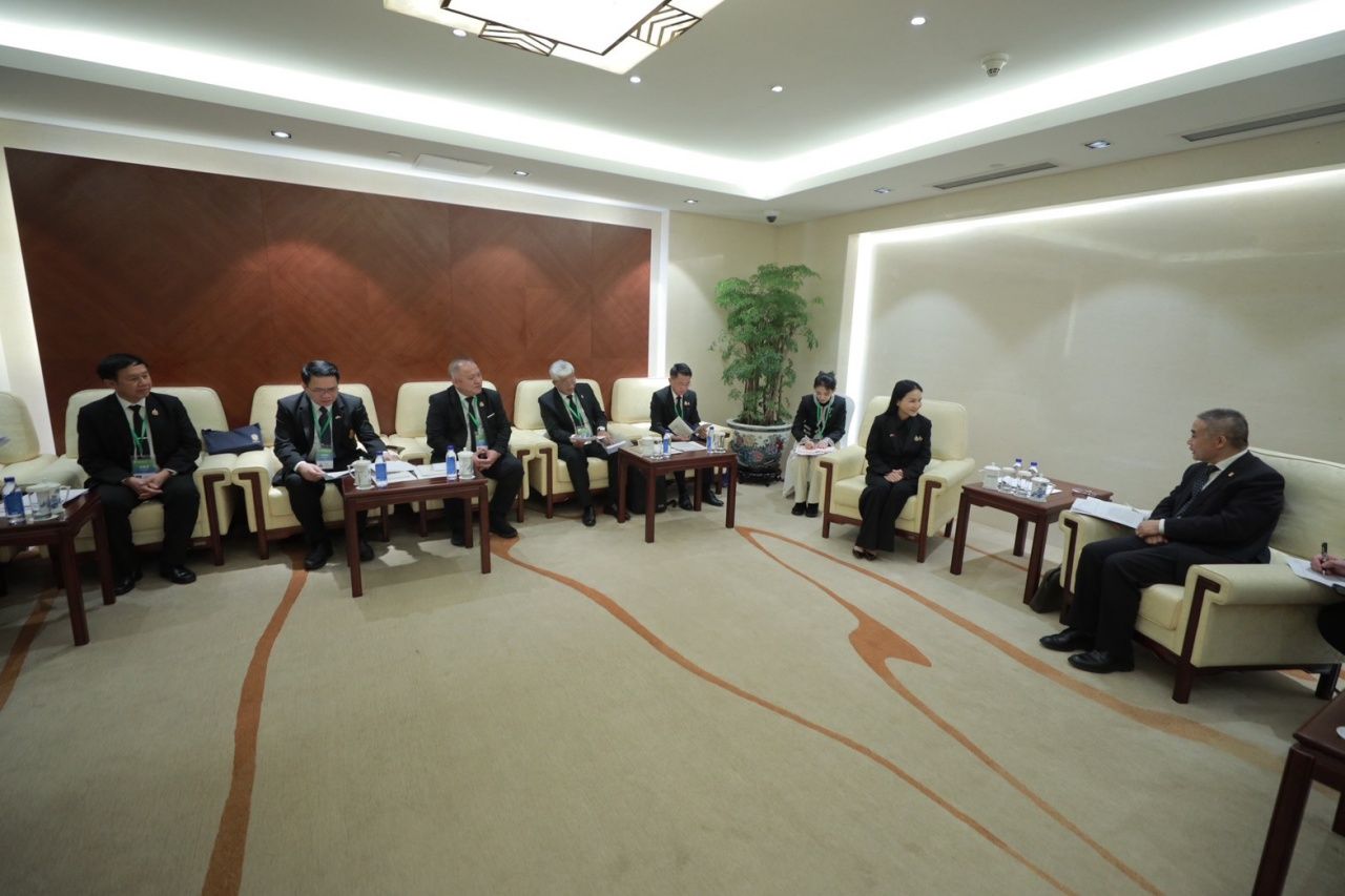 “纳律沐”与两大国际汉语机构会谈 加强合作 提升教育质量