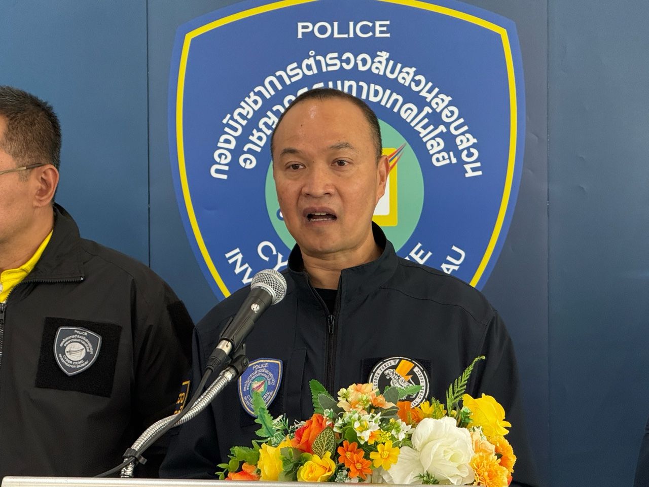 网络警察开放解除银行账户冻结的方法，提醒发现伪装受害者将立即采取行动