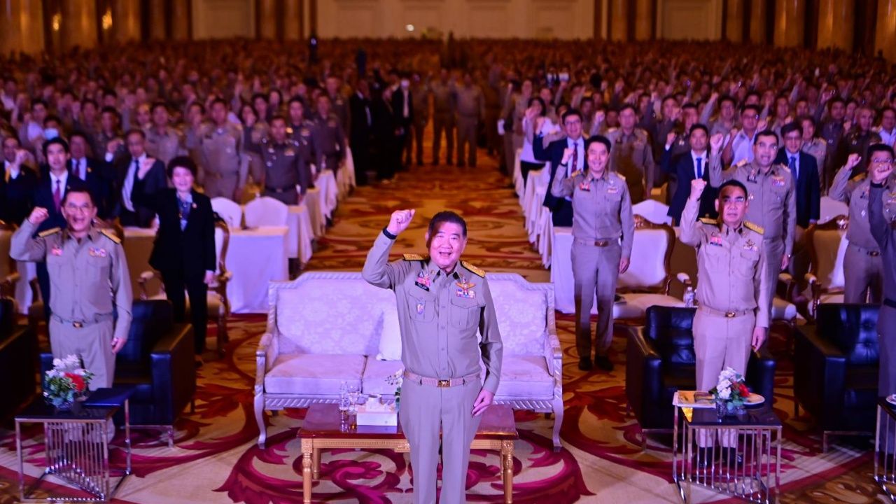 “普密塔姆” 警告涉毒官员，成为障碍者须改正