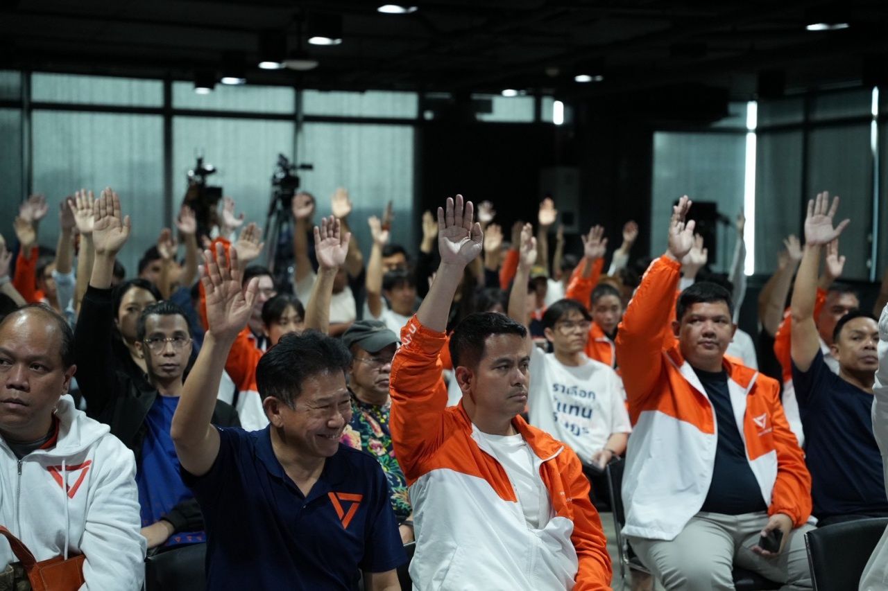 国民党曼谷分部通过“泰皮佛”作为曼谷第33区议会候选人,并将于12月30日注册