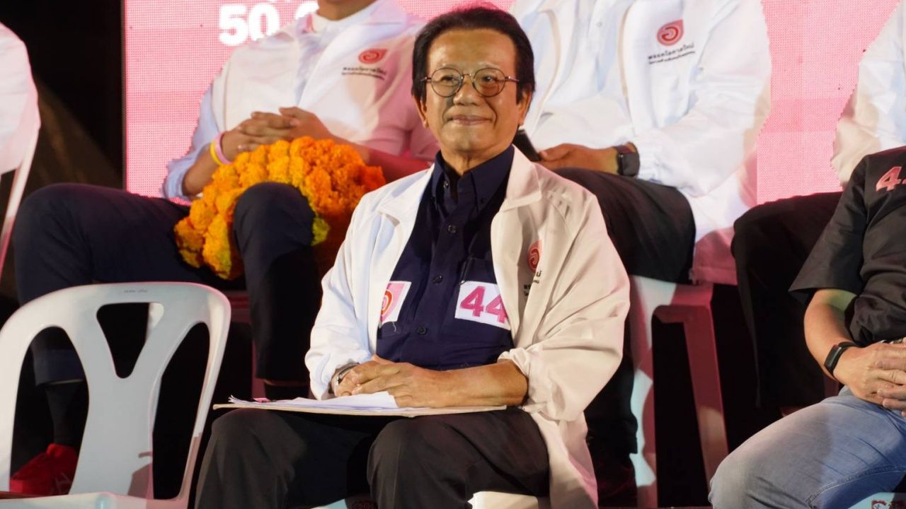 新机遇党在市民广场举行大型演讲，宣布全面、平等和公平的国家福利政策