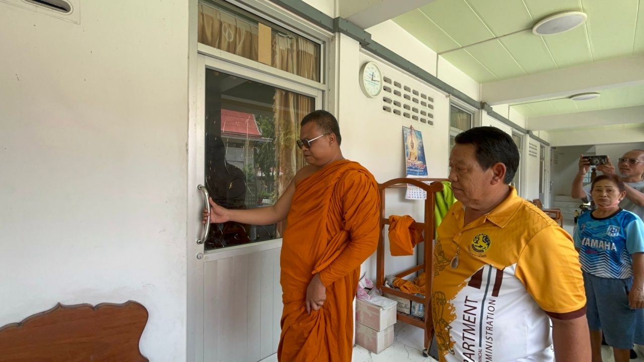 帕通府寺庙住持挪用2800万资金后逃走