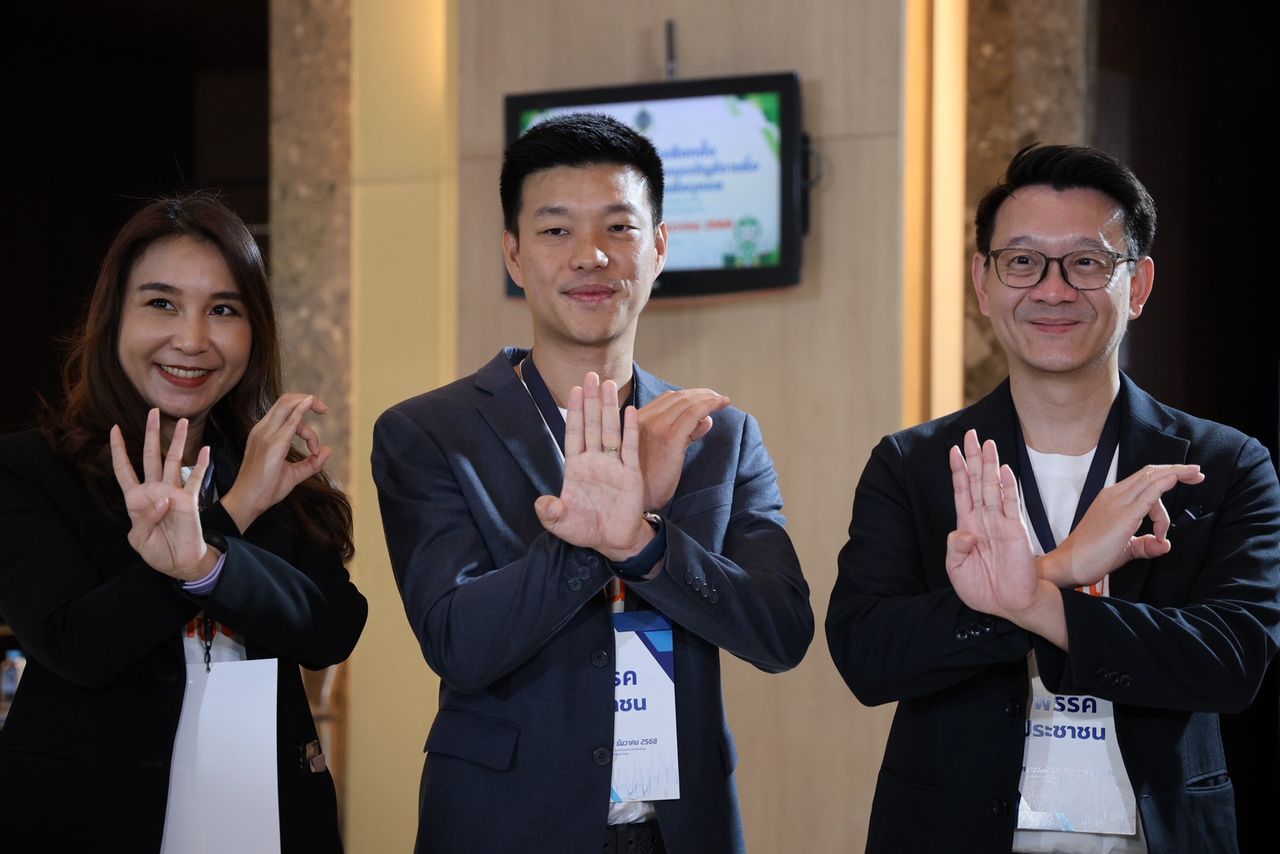 “腾” 相信获得 46 号,人民会选择,立即展开竞选,“迈” 希望只记住倒三角形