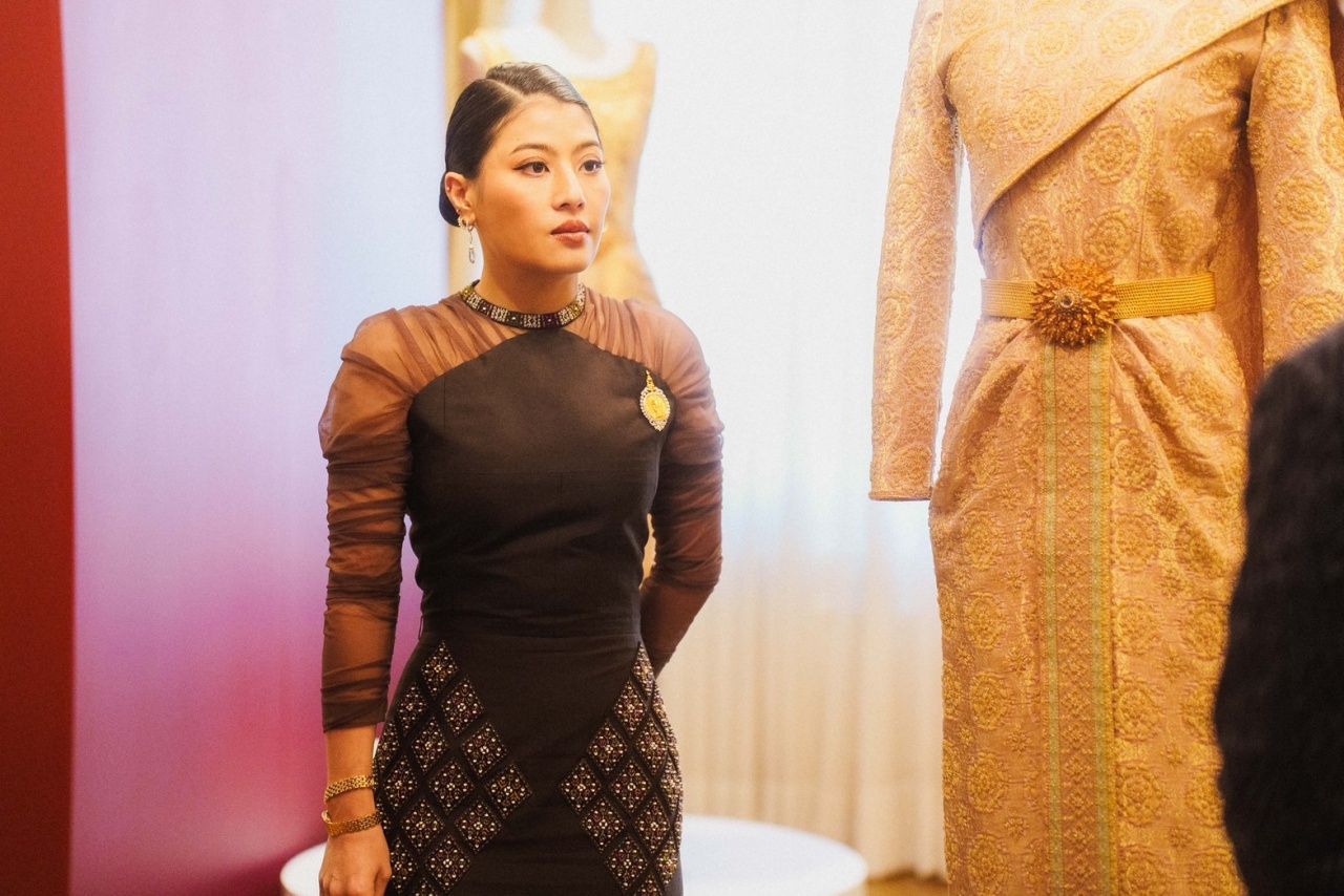 诗丽婉瓦丽公主殿下参观泰国服装历史展览