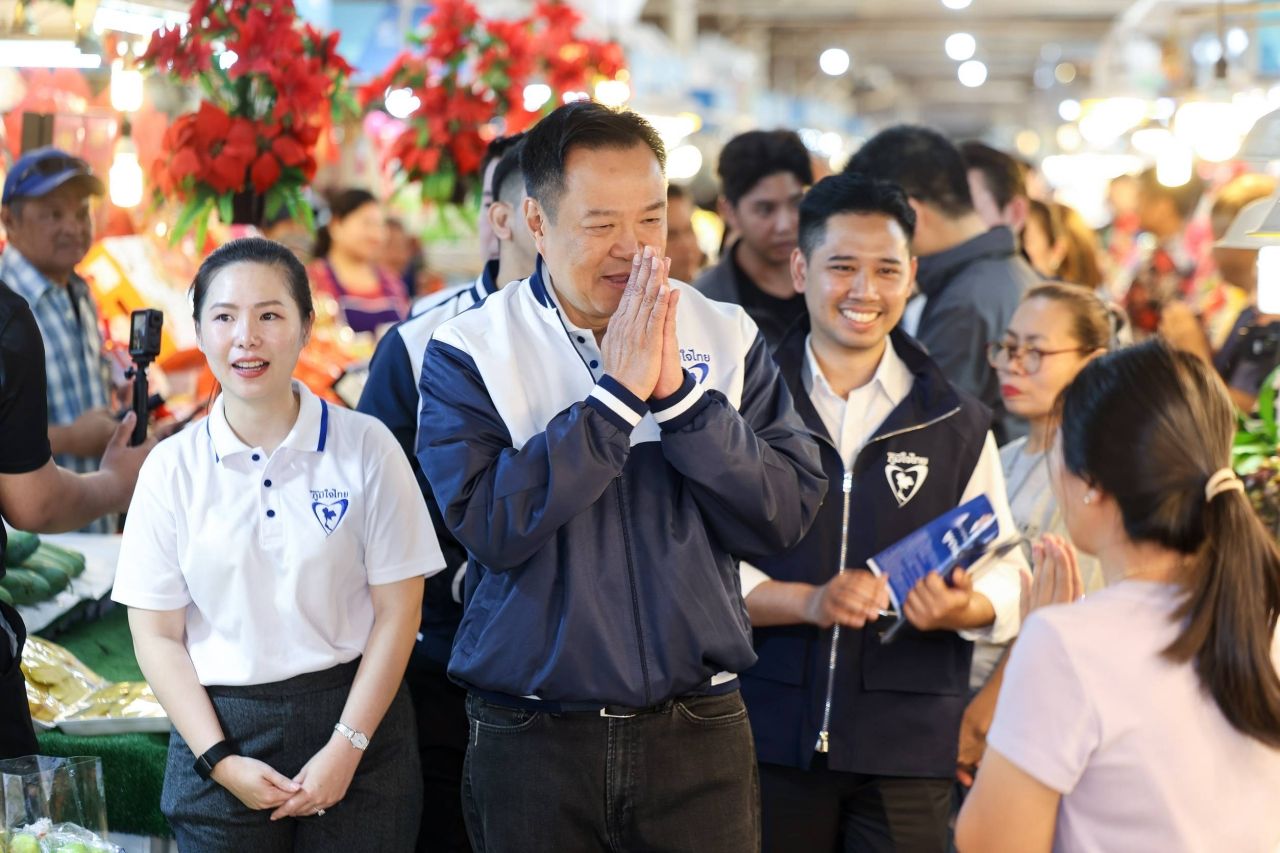 “阿努廷” 率领泰自豪党竞选活动,民众支持半半项目 不惧泰爱党70:30政策