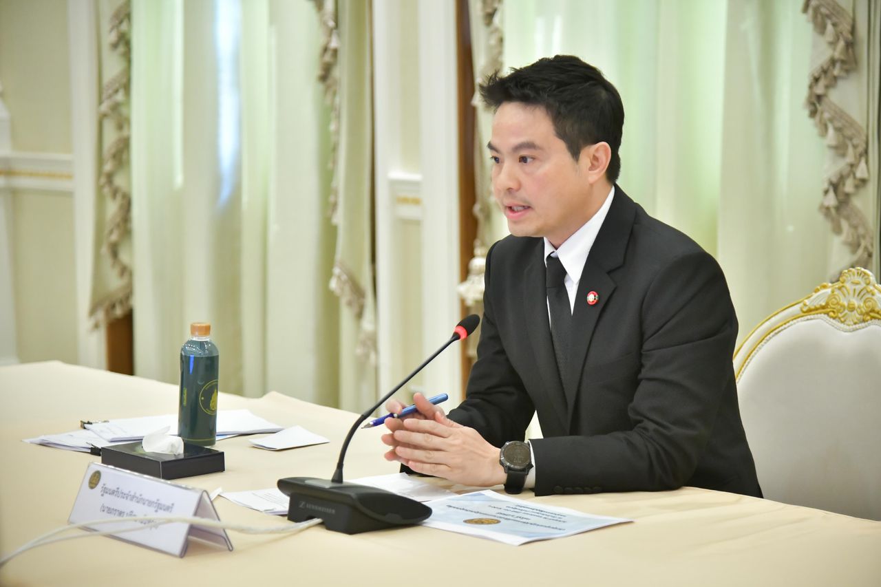 “帕拉吞” 每天安排5次 C-130 航班帮助洪灾，解释“塔蒙纳”和“乌格里特”工作不冲突