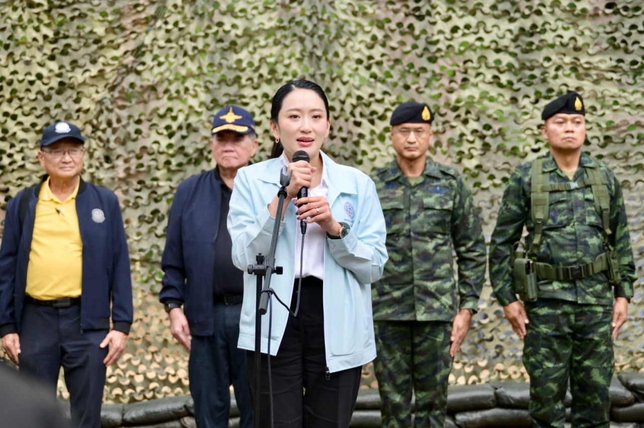 “佩同塔”前往武里南，第二军区司令迎接，强调解决所有问题