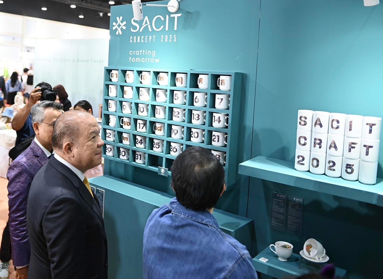 “พิชัย” เปิดงาน “Crafts Bangkok 2025” หนุน SACIT ผลักดันไทยเป็นศูนย์กลางหัตถกรรมแห่งอาเซียน