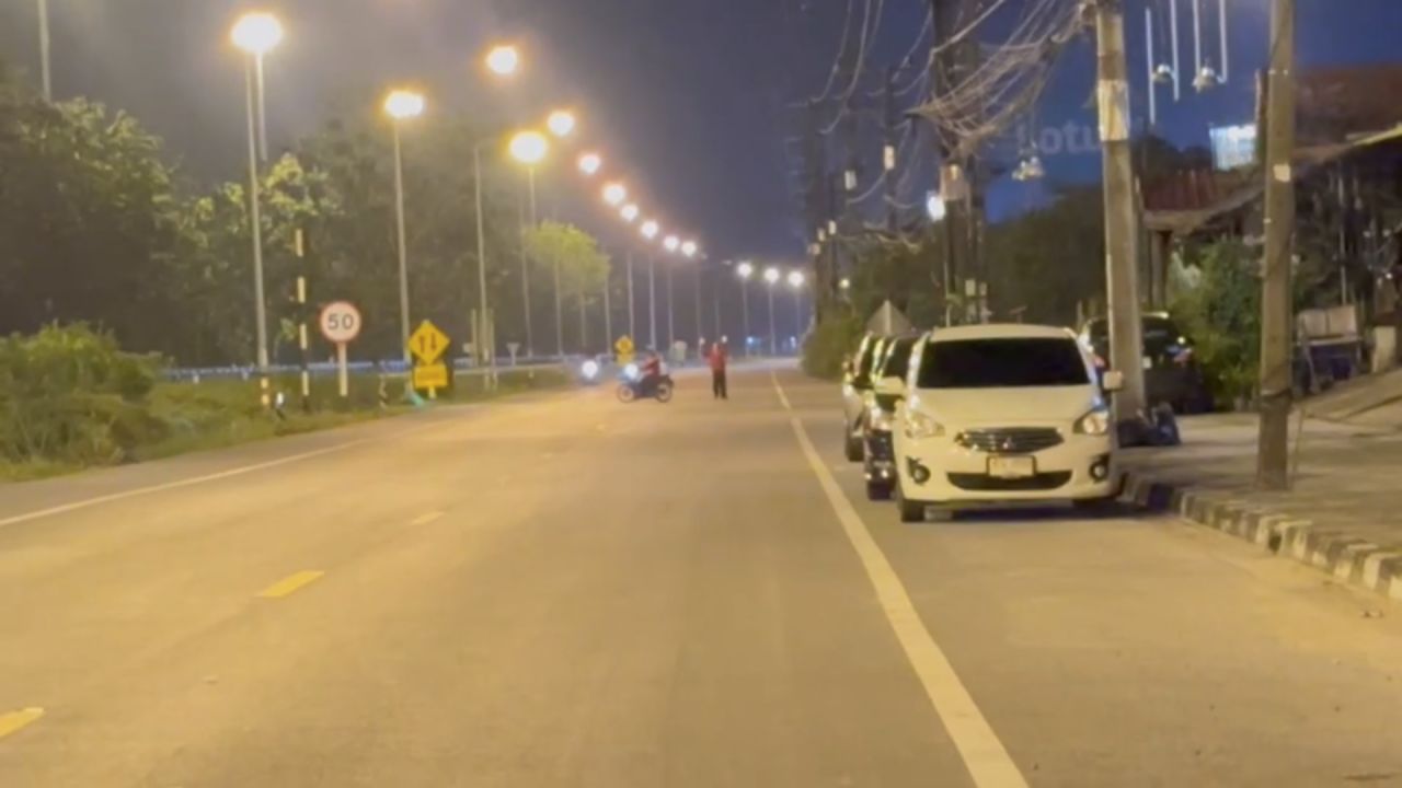 春蓬警方集结力量制止非法赛车和燃放烟花活动