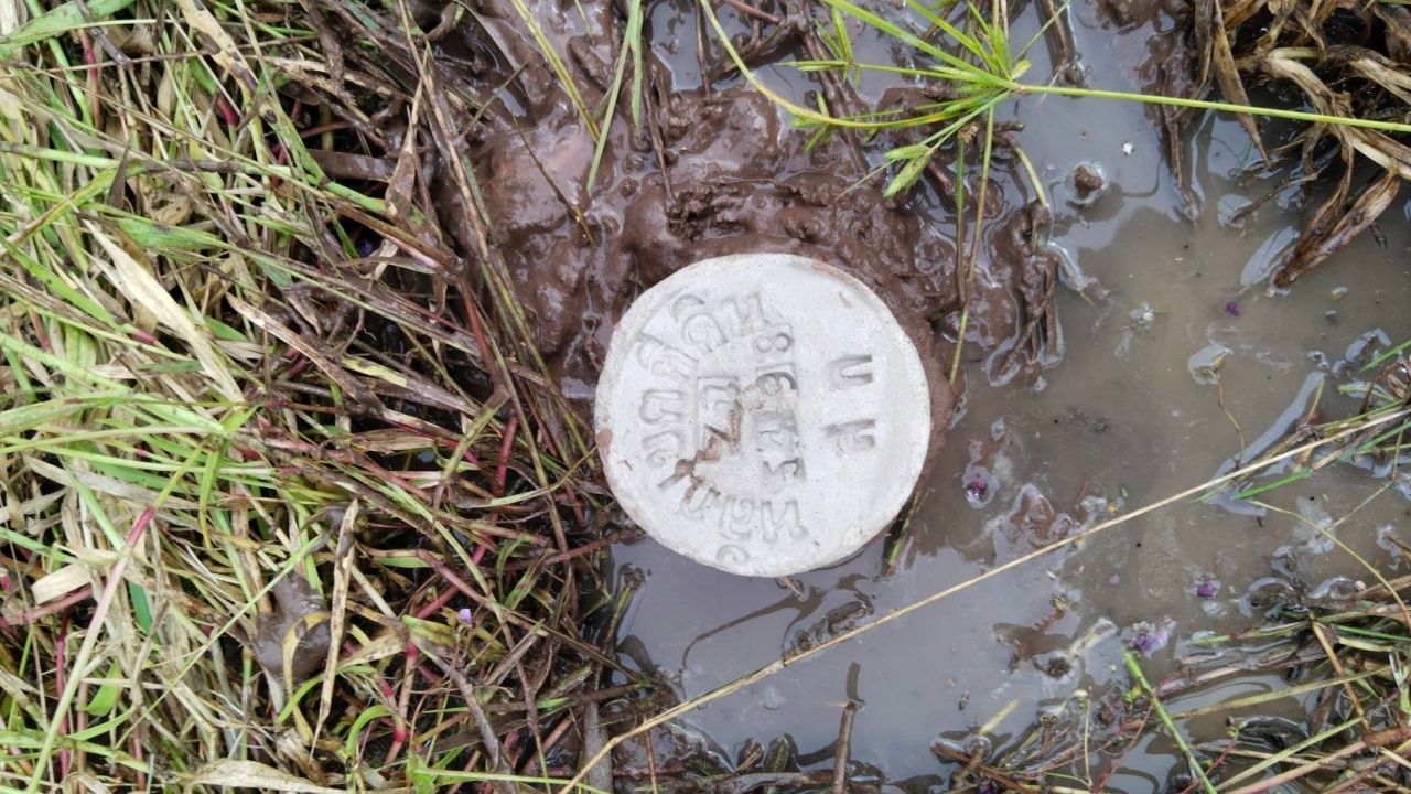 军队加强管控，确保官员和村民在宏旦村进行土地测量的安全