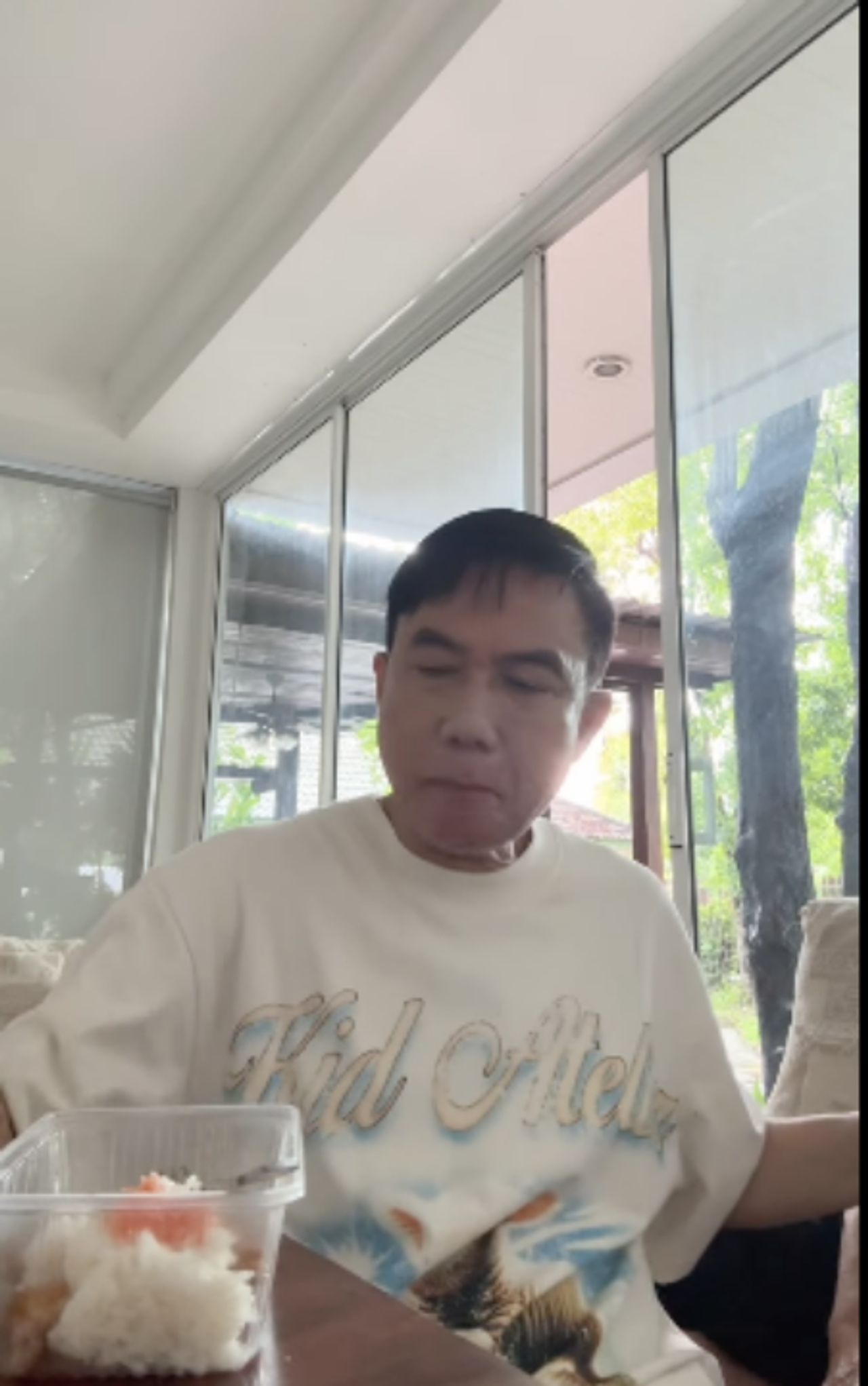 “派·利克”欢迎“阿努迪-卡伦”加入勇敢正义党，协助政策审查