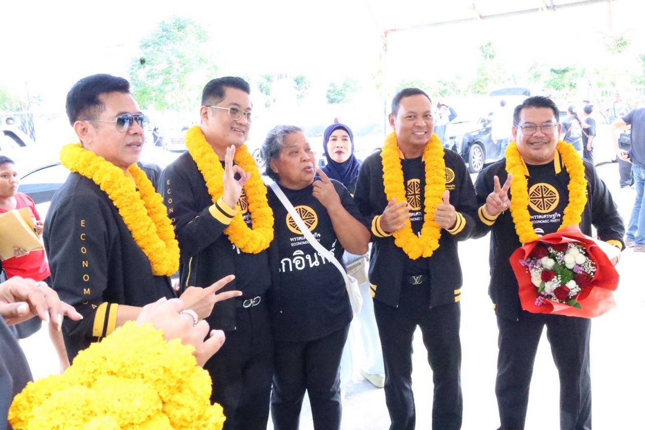 第一天的选举气氛：普吉县议员报名踊跃，支持者挤满全场