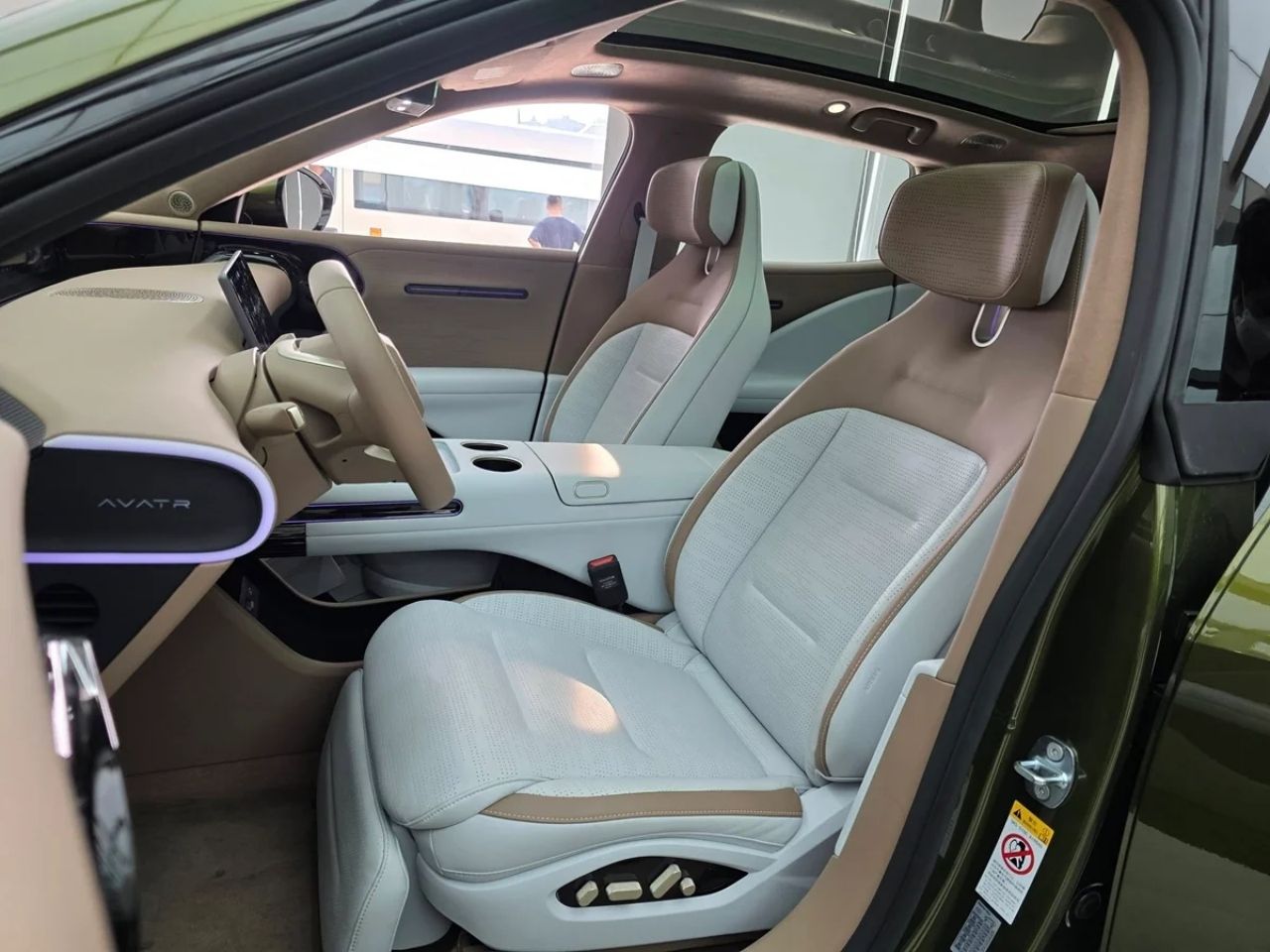 探索中国中型电动SUV AVATR 07，预计在68年底进入泰国