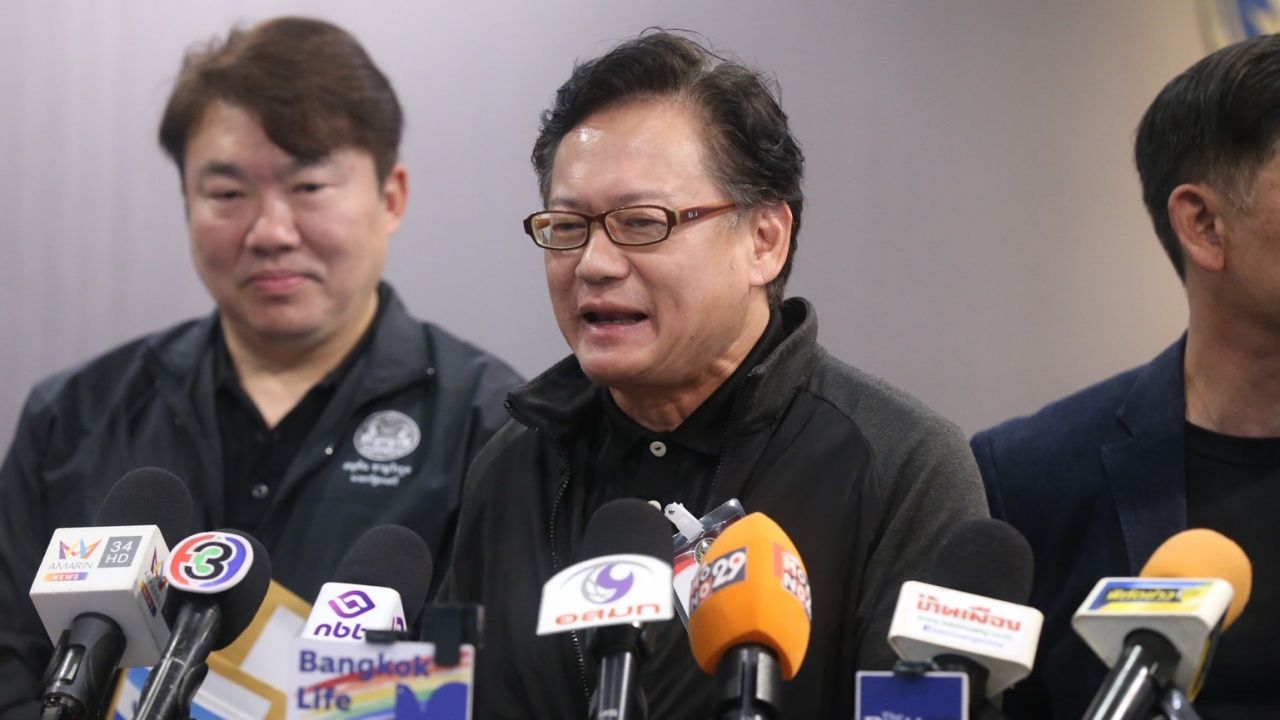 餐馆经营者突袭政府大楼请愿取消禁酒令