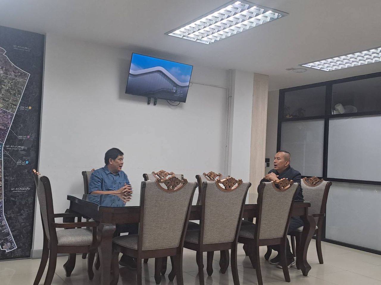 “尼西特·辛图巴披”自首以应对2009年红衫军抗议案件，仍然否认指控