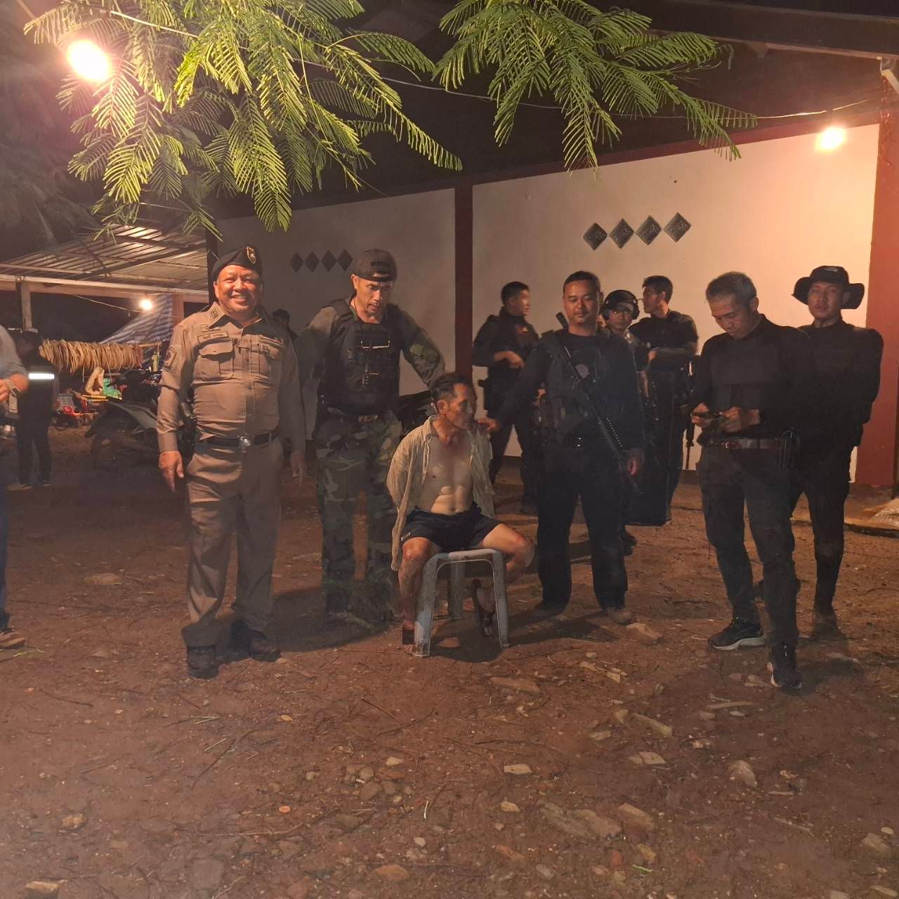 已逮捕“两尸杀手”宋婆，在请求村民施舍食物时被抓，状况虚弱