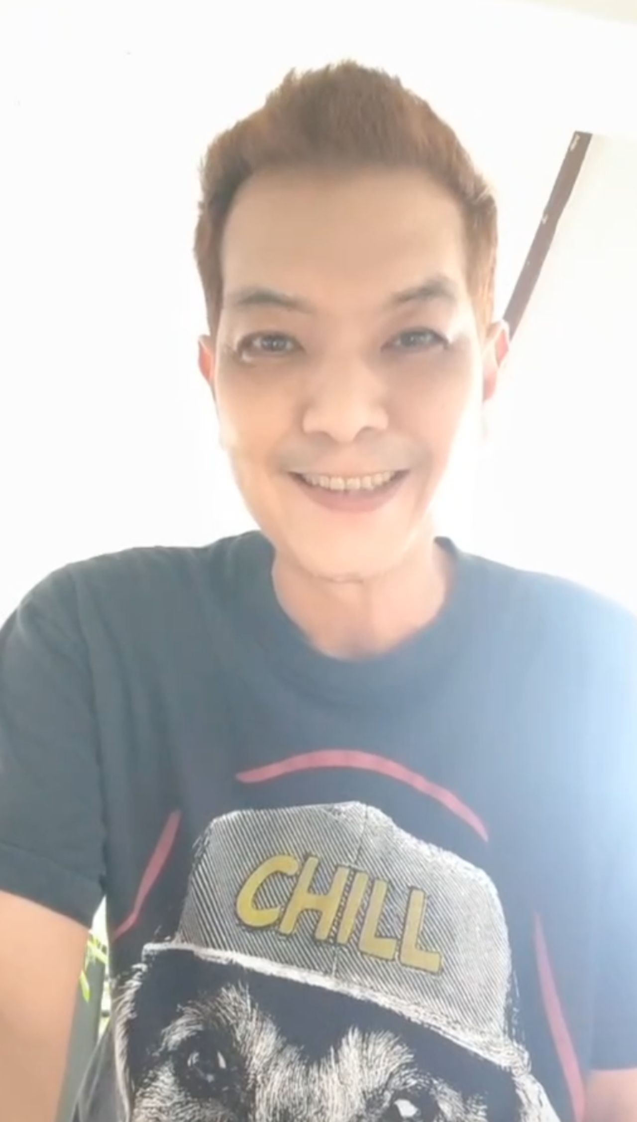 巴吞他尼省长解释未下令取消歌手奥迪演唱会,奥迪鞠躬道歉:我误解了