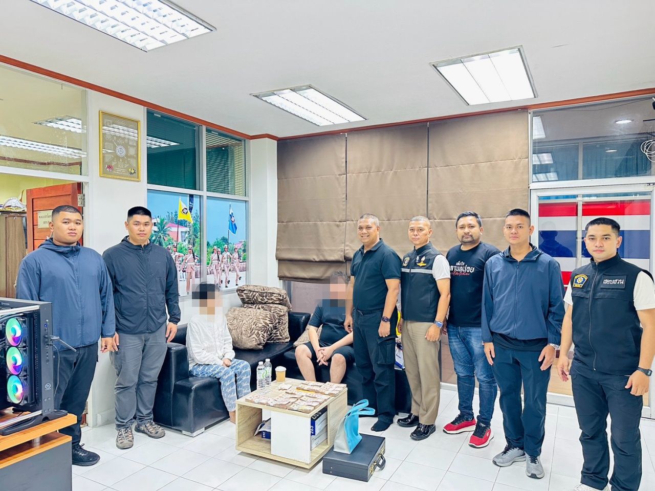 抓捕白手套账户网络,提现去购买加密货币,转给中国资本,得到1.5-2%的分成