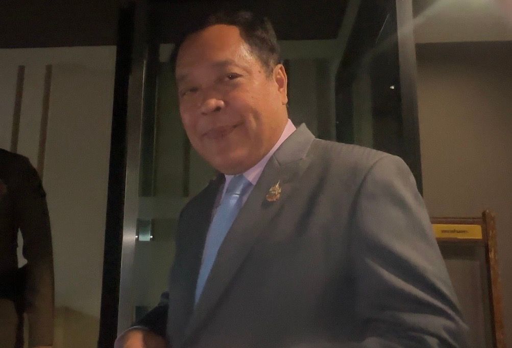 “Phumitham” 召集内政部长与 DSI 讨论 Khao Kradong 土地问题