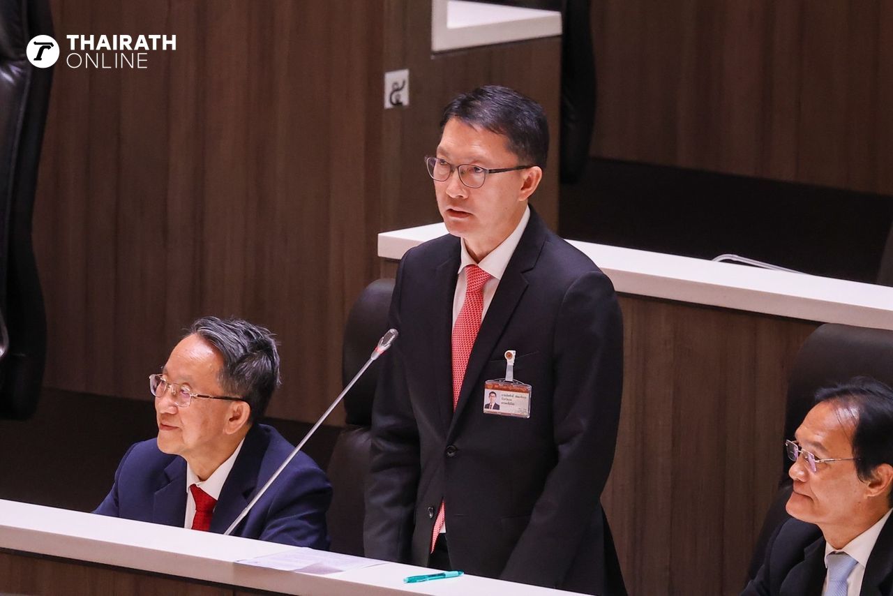 “索蓬” 坚称担任部长清白无暇 - “瓦拉帕克” 反驳称为泰党的顾问时也没有质疑