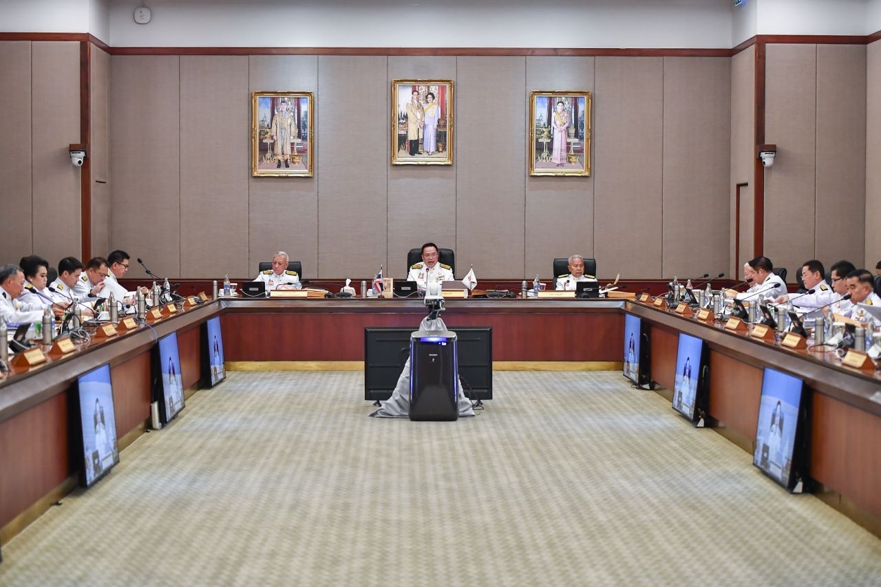 整理图片：安努廷内阁首次特别会议在宣誓后举行