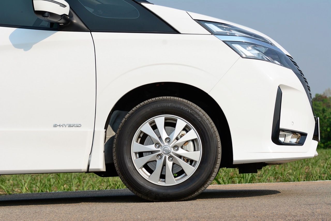 10 个 NISSAN SERENA 的显著特点 小型厢式车性价比高