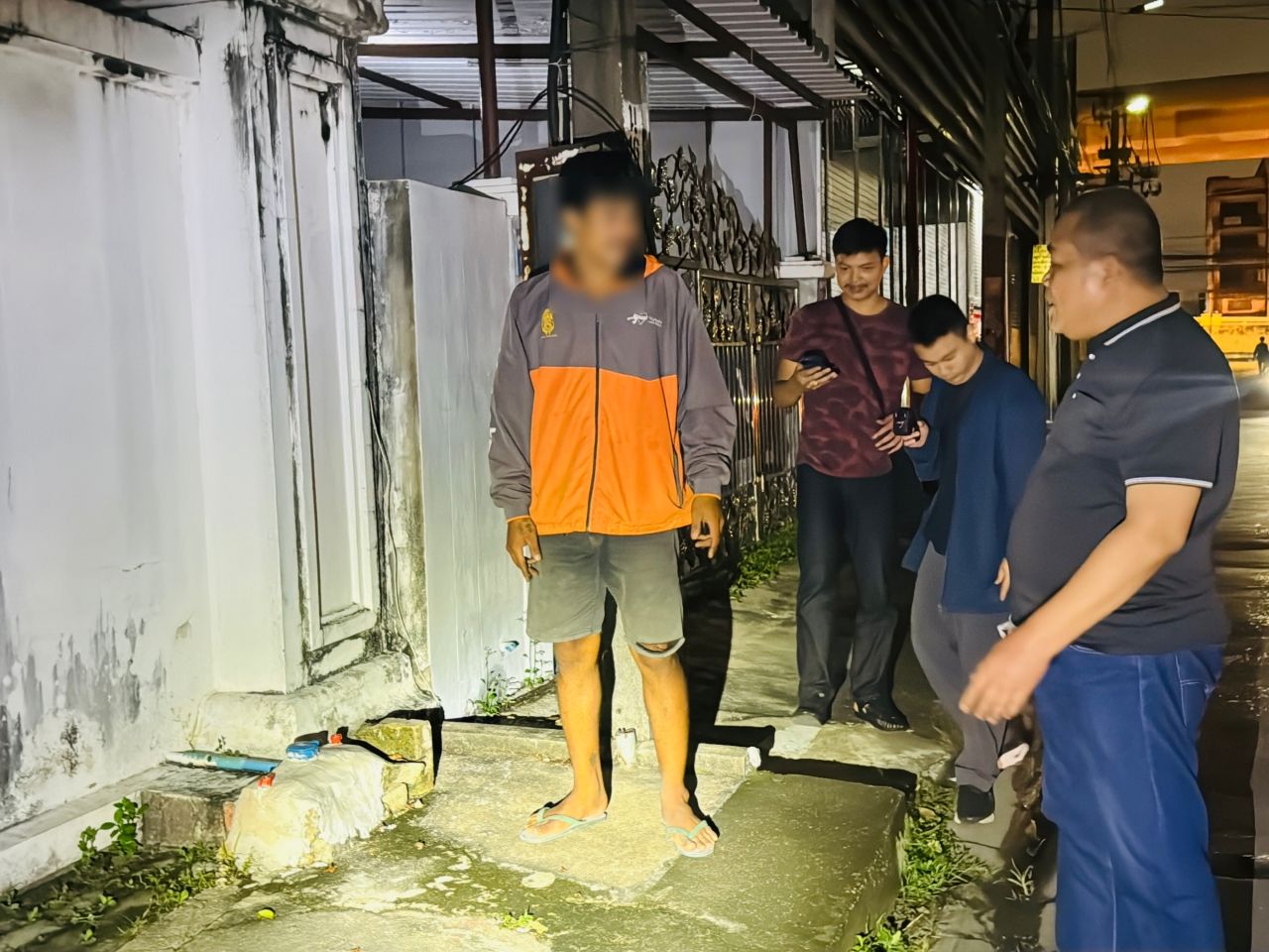 警方逮捕26岁男子 偷窃警员家水表 辩称看到漏水便主动维修