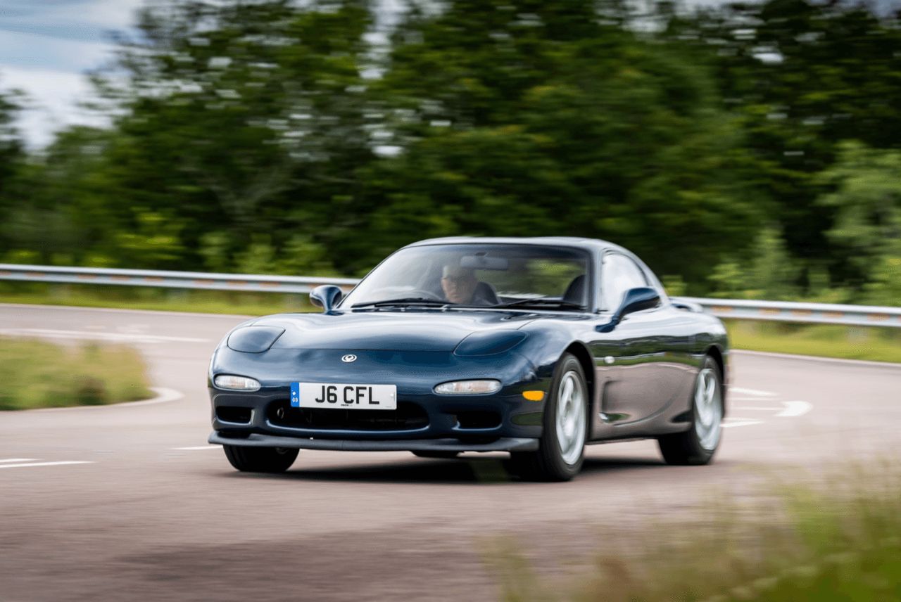 重温传说:Mazda RX-7 FD 1992——驾驶者梦寐以求的旋转引擎