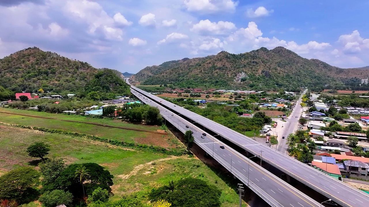 高速公路局加速建设 M6 号高速公路 巴巴茵-呵叻段 12月26日免费通行