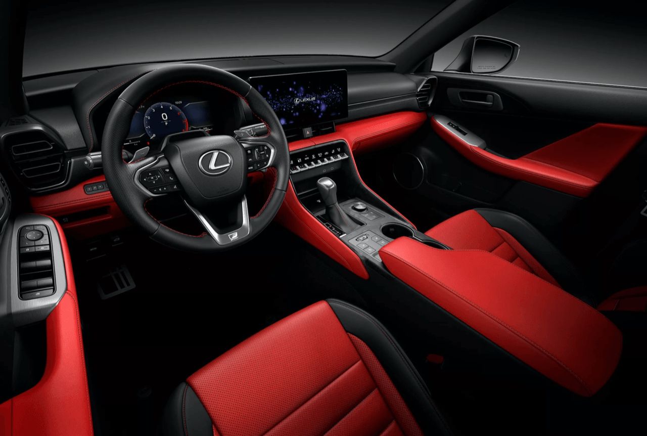 外观帅气的2026款全新LEXUS IS FACELIFT