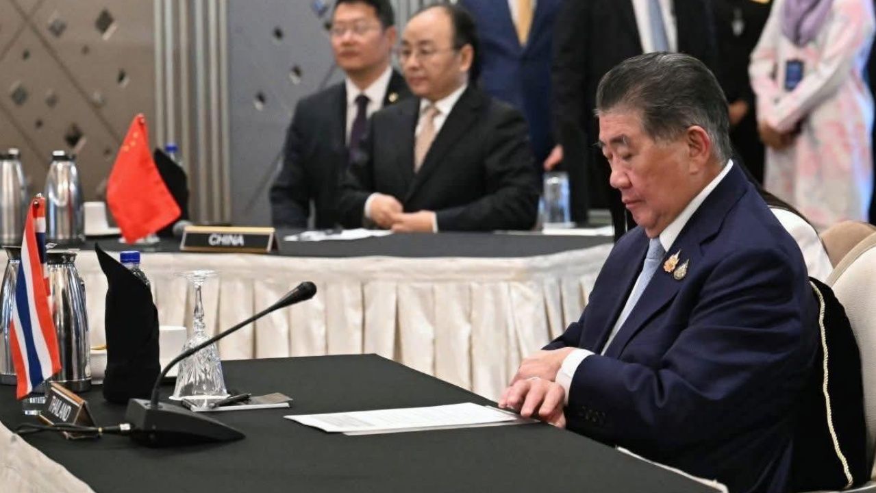“普米塔姆”与团队抵达马来西亚 开始和平途径协商