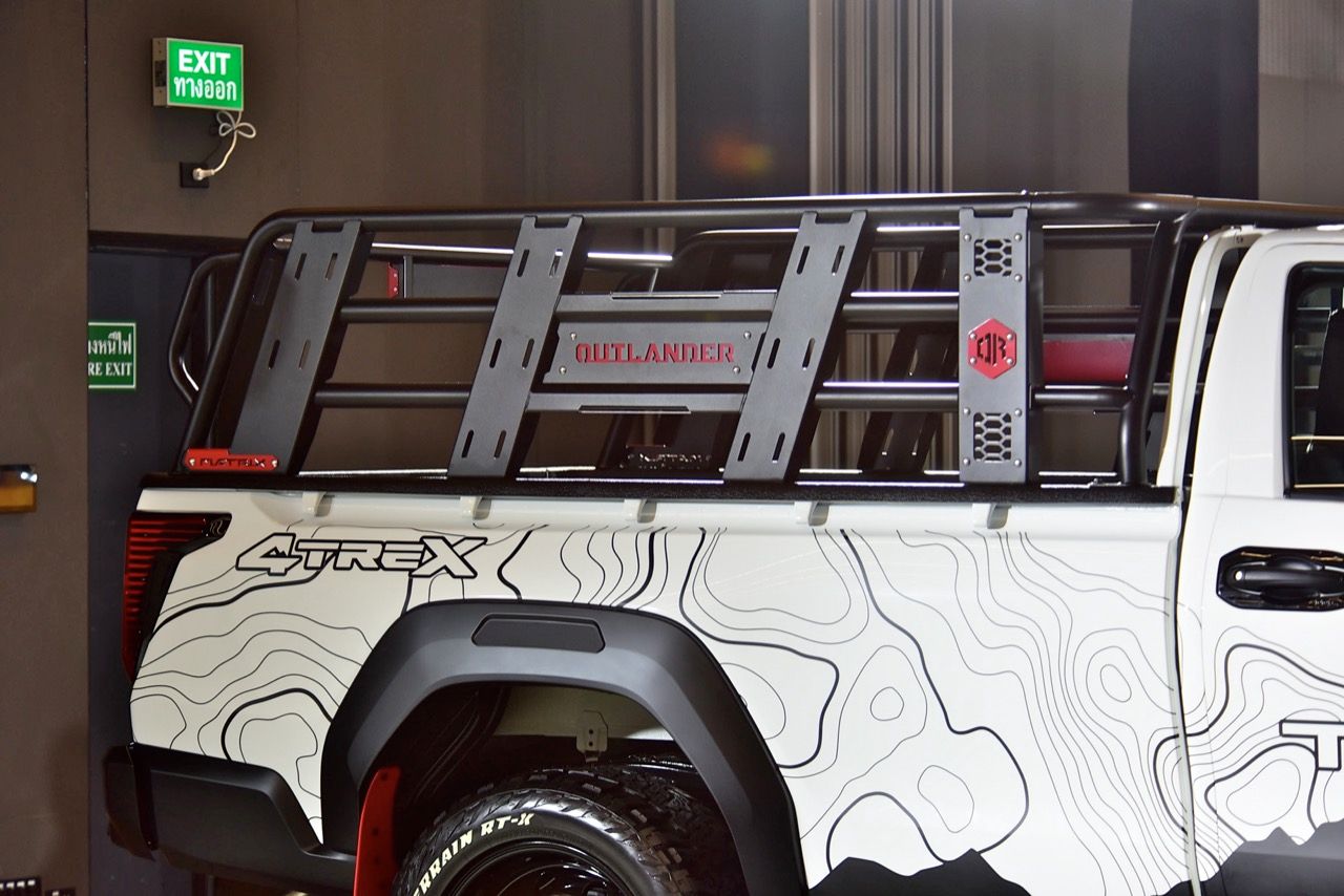 丰田 TRAVO 标准驾驶室 4TREX 2.8 MT 改装款