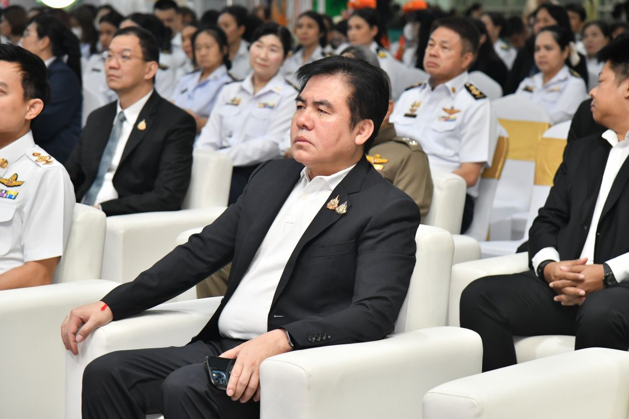 “素拉蓬”命令运输公司调整提升服务，采购311辆新客车，价值30亿