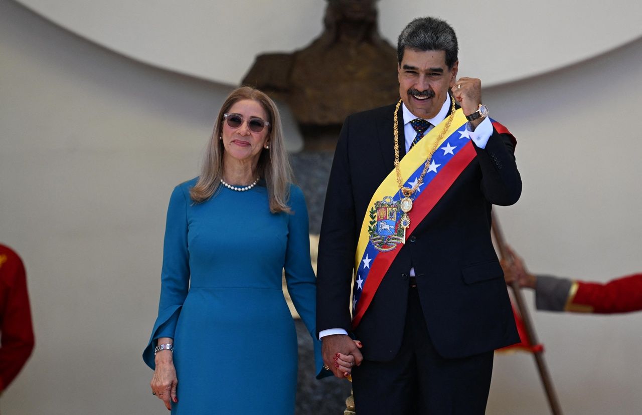 认识“西莉亚·弗洛雷斯”：被美国拘捕的马杜罗夫人