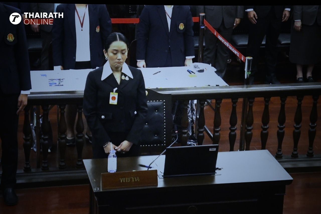 观察“帕通塔”的神情在宪法法院说明期间，脸色凝重，低头，紧闭嘴唇