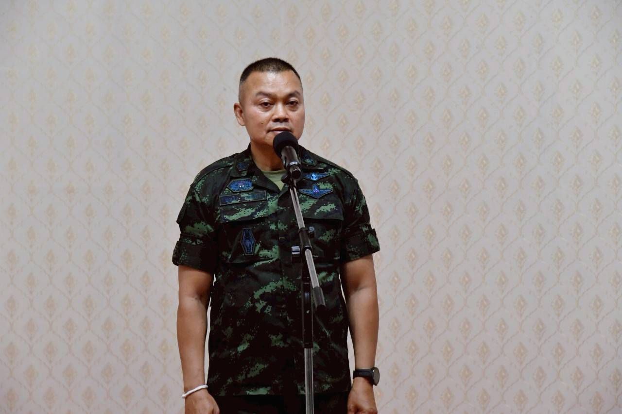 议会议长带领团队探访受伤士兵并接受医疗用品和必需品
