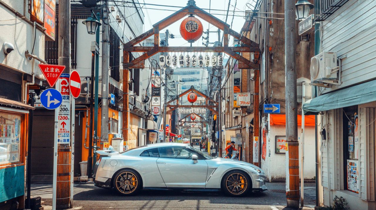 NISSAN GT-R R35：哥斯拉永不消亡！