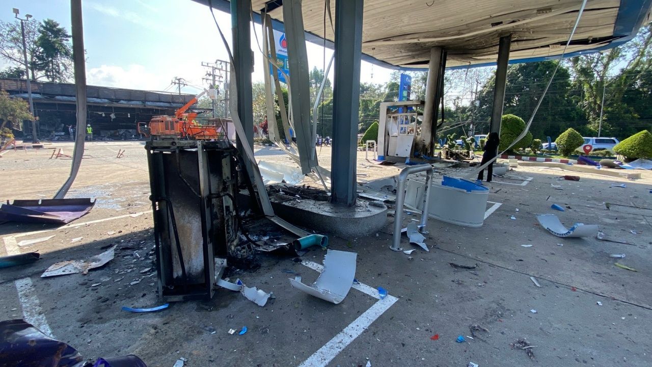 嫌疑人被怀疑在那拉提瓦省的5个地点放置炸弹逃至马来西亚并藏匿于山中