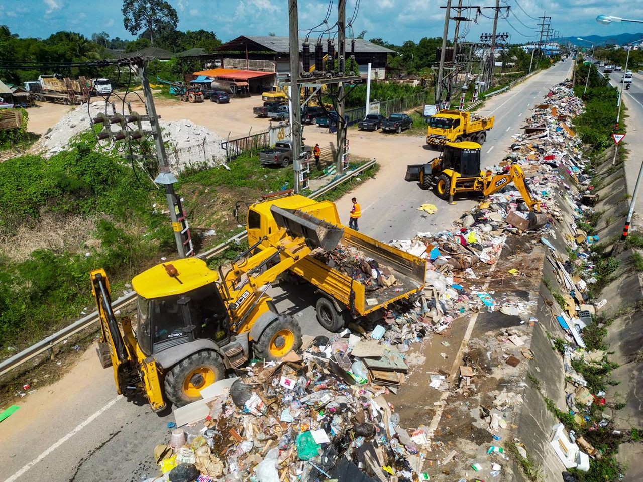加速恢复道路供公众使用 新年前恢复合艾 进度达65.50%
